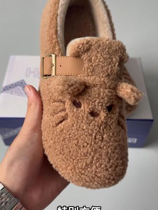 这个可爱软糯的勃肯鞋你们一定要整一双,真的穿一天都不累!搭裙 #女鞋工厂 #好看又便宜