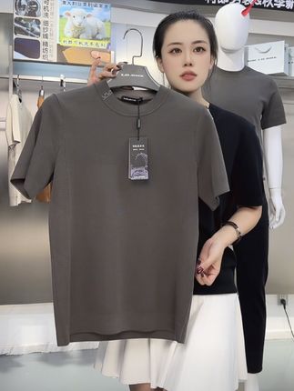 穿出时尚感,轻松退换无压力!真的是百搭的羊毛衫 秋冬穿啥?这款羊毛衫帮你解决难题!运费险让你放心购物!#羊毛衫#品质男装#秋季穿搭#打底衫#初秋一周不重样穿搭