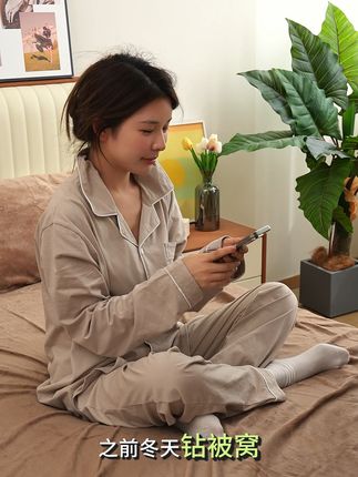 冬天被窝里的温暖革命,包邮退货无压力! 冬天必备!这款被子包邮到家,还有运费险,不满意的还可以退哦~#德绒被 #被子 #猫人