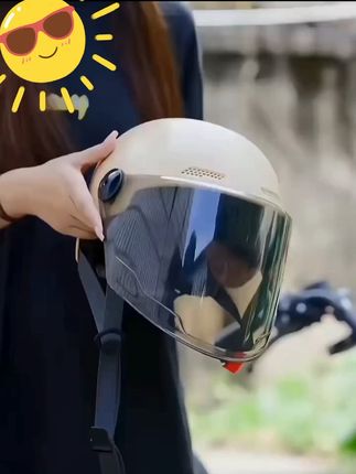 四季通用,透气头盔轻松退换! 今天晚上八点半之前下单都可以享受运费险了!有需要赶紧冲吧!!#电动车 #头盔 #骑行装备 #电动车头盔 #帽子一戴谁都不爱
