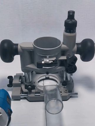 轻松搞定家具修边,微调功能太方便了! 小修边机手持压入式底座增加刻度微调功能#修边机 