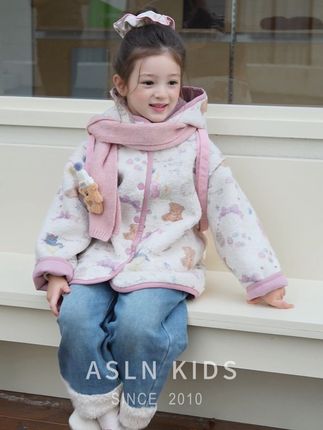 冬天不再冷!双面穿保暖外套,孩子暖暖过冬天 冬天孩子怕冷?这款双面可穿、内里蓄热的外套让孩子温暖又时尚!#女童穿搭#保暖又好看#秋冬穿搭#女童外套#冬日穿搭测评