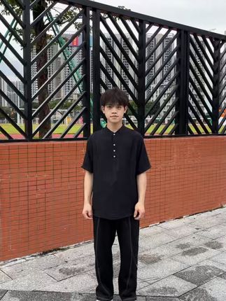 大码男士也能穿出潮流范,直筒阔腿牛仔裤包邮退货无忧! 男士秋冬穿啥裤子?这款牛仔裤包邮到家!还有运费险,不喜欢还可以退哦~#男生穿搭#秋季穿搭#牛仔裤#百搭裤子#谁还没尝试琥珀流光风穿搭