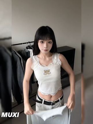 穿上它,告别秋凉!美式拼接卫衣,保暖又时尚 秋冬男士穿搭指南!这款T恤让你温暖又时尚!#秋季穿搭#面料柔软舒适#长袖t恤#打底衫男#男生秋日有效穿搭