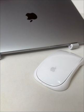 终于找到了可以拯救苹果鼠标的底座了 苹果鼠标的体验感真的太棒了!但是原装高度不够舒适?试试这款配件吧~#苹果鼠标 #苹果鼠标底座 #苹果鼠标使用教程 #苹果鼠标推荐