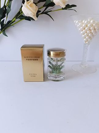 ✨熬夜党救星!依琳娜芦荟眼霜太牛了🌟🌙质地水润清爽,一抹即化!专攻黑眼圈、眼袋细纹,两周肉眼可见淡化~🌿无油配方不闷痘,早晚按摩超舒缓!学生党/打工人必备,百元价位性价比天花板!#眼霜推荐 #黑眼圈克星 #熬夜必备💆 #开启我的暑假变美副本