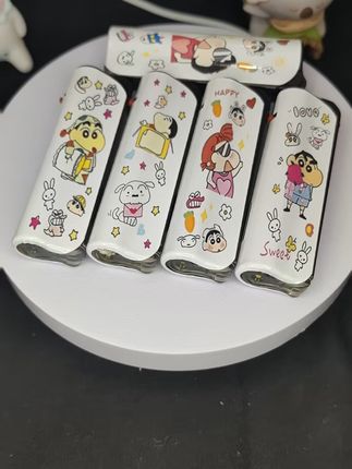 朋友聚会必备!这款高颜值打火机太酷了🔥 这个超可爱的小新造型打火机太好看了吧!喜欢就赶紧去拍哦~#七夕礼物#好物推荐🔥#礼物推荐#防风打火机#男生喜欢的礼物