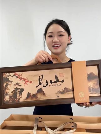 送礼不纠结,中秋实木月饼礼盒正合适! #中秋节 #月饼礼盒 #中秋礼品 #中秋礼盒 #月饼