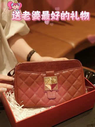 每个女人都无法抗拒的包包,专柜新款女包,必须给老婆安排一个! #美包分享 #包包 #七夕礼物 #礼物推荐