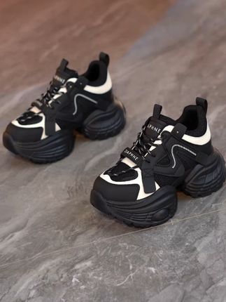 努力让自己发光,对的人才会迎光而来。 #老爹鞋 #休闲鞋 #运动鞋 #增高鞋