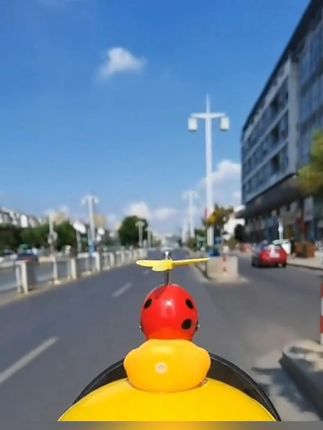 #头盔 儿童头盔3-10岁通用3c认证电动车卡通四季透气超轻便小孩四季半盔#儿童头盔 #电动车头盔#半盔 #透气头盔