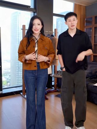 【X有吾WU·D武学凯】复古绒面皮上衣 #上衣 #外套 #高级感穿搭 #品质女装 #ootd穿搭