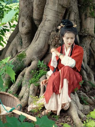 人生初体验之在乡下当“卖货娘”的一天。 #我的乡村生活 #种田文 #生活是柴米油盐的烟火气 #秋天的第一口鲜 #汉服
