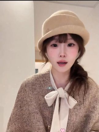 #穿搭穿出自己的风格 #秋日气质 #舒适显气质 #斗篷大衣 #韩系穿搭 C