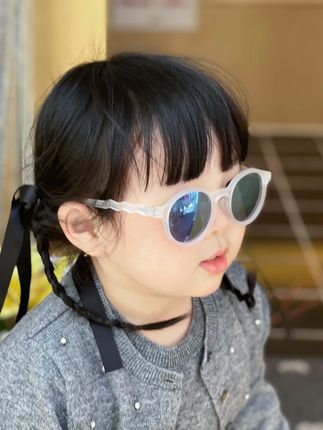 OLIVIO 太阳镜是藏不住的时髦#OLIVIO #儿童墨镜 #太阳镜 #一起 O 造型 #OLIVIO 专注护眼