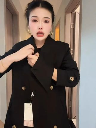 2025秋季新品风衣短款气质显瘦收腰外套百搭小个子休闲时尚设 2025秋季新品风衣短款气质显瘦收腰外套百搭小个子休闲时尚设计师