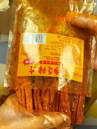 萍乡人做的咸辣口味萍乡风味辣片 辣片9.99发6包 #追剧小零食 #辣条 #零食推荐