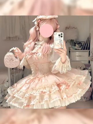 绽放翩翩风采,小芙蝶Lolita芭蕾风洛丽塔连衣裙,轻盈如舞曲,浪漫与优雅的交织,翩翩起舞,展现你的公主梦!    #心动的信号 #芭蕾风洛丽塔 #在逃公主氛围感洛丽塔裙推荐 #生日礼服 #吊带公主裙