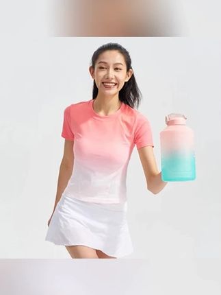 XVRV夏季新款锦纶渐变速干运动健短袖t恤女修身透气休闲上衣#运动上衣 #运动服女 #运动短袖女 #修身短袖 #健身短袖推荐