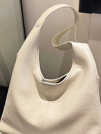 原创时尚休闲大容量腋下包包女气质小众托特包学生女士纯色单肩包#女士腋下包 #托特包 #小众包包 #纯色单肩包 #学生包