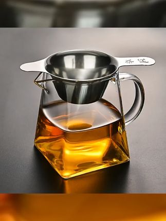 耐热高硼硅玻璃公道杯,大容量茶漏分茶器,加厚耐用,家用泡茶好帮手,让品茶更优雅。 #公道杯 #茶具 #茶漏 #喝茶 #玻璃茶杯推荐