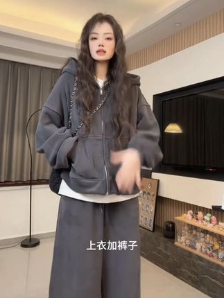#预制国庆出游穿搭 #秋冬穿搭新鲜感在线 #气质感十足的穿搭 #显白才高级#森系少女感穿搭 #清冷感穿搭 ##纯欲穿搭 #