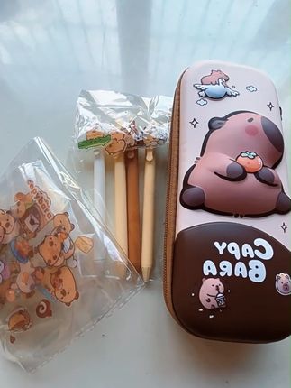 3D 卡通笔袋,卡皮巴拉可爱升级  #超萌卡皮巴拉笔袋 #大容量笔袋安利 #防水笔袋必入 #3D笔袋新潮流 #卡皮巴拉文具风