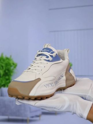 上脚那一刻真的被惊艳到,脚感巨好,搭配我所  有裤子都非常帅,#好鞋推荐#夏季新款