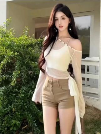 辣妹性感烫金斜肩长袖T恤女夏季设计感薄款防晒罩衫舞蹈服装上衣   #罩衫  #舞蹈服   #简约穿搭   #百搭罩衫