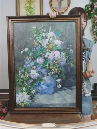 幸福大师雷诺阿的《春之花束》 #挂画 #装饰画 #软装搭配 #家居挂画 #名画