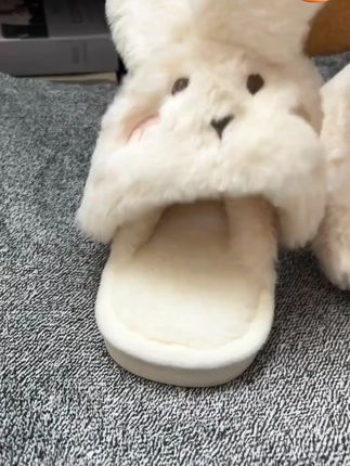 居家棉拖鞋冬季女款2025新款两穿毛绒防滑毛毛网红拖鞋学生秋冬季超可爱的兔子拖鞋,一鞋两穿,保暖又亲肤#拖鞋 #居家拖鞋 #好物推荐 ? #过冬神器