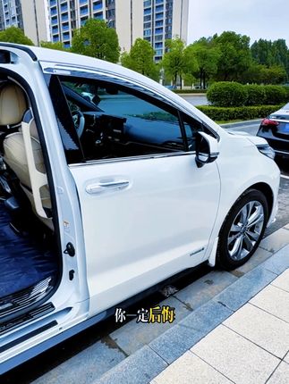 赛那格瑞维亚三代硅胶保护垫,避免划痕,水杯套一体设计更实用,背面无需粘胶,一铺即可,特别实用 #赛那 #格瑞维亚 #丰田塞纳 #塞纳
