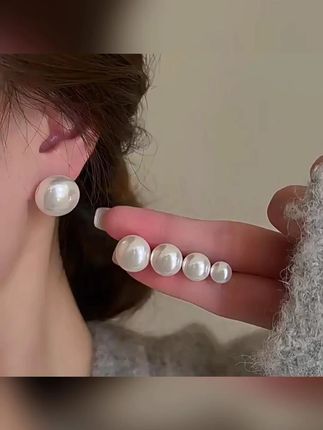 施家馒头粉光珠珠耳钉,2025新款法式轻奢耳饰超高级! #小众设计 #高级感耳钉 #2025新款 #施家耳饰 #法式耳环