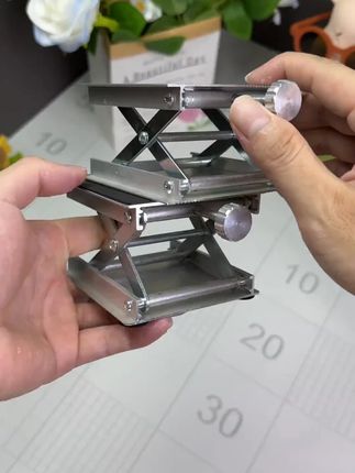 水平仪铝合金升降台#水平仪 #水平仪配件 #瓦工铺贴瓷砖 #贴砖工具