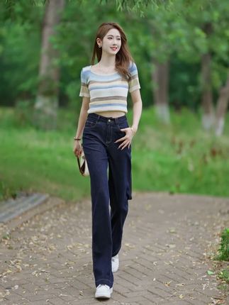 做一个快乐的人,发现生活中的美好,让开心成为一种习惯!#谁穿谁好看 #显高显瘦显腿长 #小个子显高显瘦穿搭