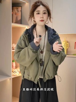 韩版连帽冲锋衣外套女2025新款宽松休闲百搭小个子防风夹克上衣#显高显瘦显气质 #外套穿搭 #韩系穿搭 #品质女装 #穿出你的时尚你的感觉