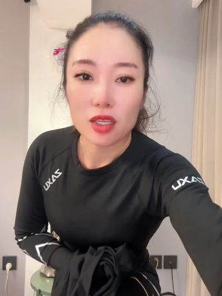 国庆大促加绒速干衣女排汗保暖紧身运动服加跑步套装户外秋冬男+ 国庆大促加绒速干衣女排汗保暖紧身运动服加跑步套装户外秋冬男+九十九元到手加绒紧身套装,太划算了!