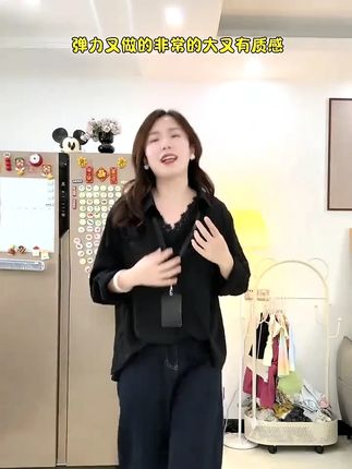 #甜美设计感小衫 #衬衫穿搭 #慵懒风穿搭 #韩系穿搭 #小众设计感