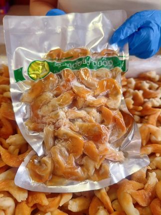 鲜嫩脆弹的鸟贝肉,粒粒饱满品质好,净重无冰价格实惠,所见即所得,喜欢爱吃的下单吧~#鸟贝肉 #刺身日料 #海鲜原产地 #海鲜美食诱惑你