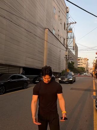 秋季新款美式重磅复古黑色弯刀版型微喇叭裤cleanfit卫裤显瘦长裤#秋季卫裤 #美式复古 #弯刀版型 #显瘦长裤 #cleanfit