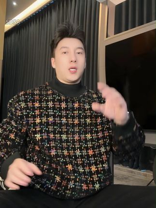 时尚个性美式撞色圆领针织毛衣百搭宽松潮流上衣 #秋季新款穿搭 #秋季穿搭 #潮男必备 #男士穿搭 #日常搭配