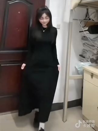 25年新款秋季女黑色长袖收腰打底裙,梨型身材显瘦神器! #25年新款裙 #女款黑长裙 #梨型身材裙 #收腰显瘦裙 #秋季打底裙