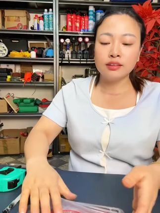 轻松搞定瓷砖开槽难题!石井陶瓷切割片太好用了 #今天又做了几个小活儿有需要做装修、修缮的朋友欢迎找我 哦
