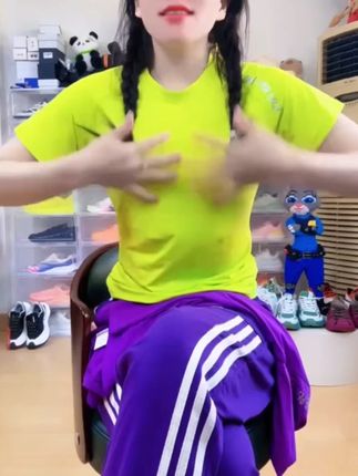 圣曳夏速干紧身女短袖超强弹性运动T恤休闲夏季时尚透气户外跑步#运动速干服推荐 #爆款热卖中 #面料舒适透气 #清凉一夏 #运动穿搭