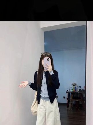 #轻松解锁秋季穿搭 #韩系穿搭 #高级感穿搭 #跟电子闺蜜晒红人秋日穿搭 #秋季穿搭如何摆脱土气感