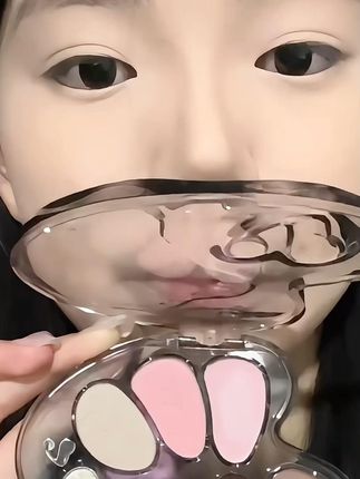 我不许还有人不知道唯资大艺术家眼影盘(*广告) #七色眼影盘 #平价彩妆 #爆闪眼影 #学生党必备