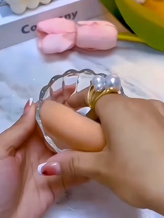 2个装2个收纳盒100分棉花糖粉扑大号加厚柔软服帖上妆干湿两用 #粉扑 服贴就靠它#化妆工具 干湿两用上妆均匀,化妆师都在安利的#棉花糖粉扑