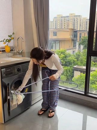 防滑设计,承重力嘎嘎好,晒被子床单浴巾太方便了#衣架 #晾衣架 #超便宜超划算 #方便又实用