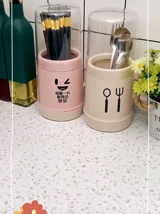 家里自从有了这个筷子筒就不怕筷子沾满灰尘了