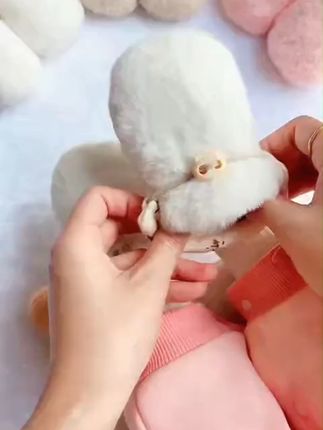 气温突降,幸亏提前准备了这款毛毛鞋,婆婆夸我太会买,双面可穿,保暖好穿还不掉,出门玩再也不怕丢鞋了 #婴儿鞋子冬季